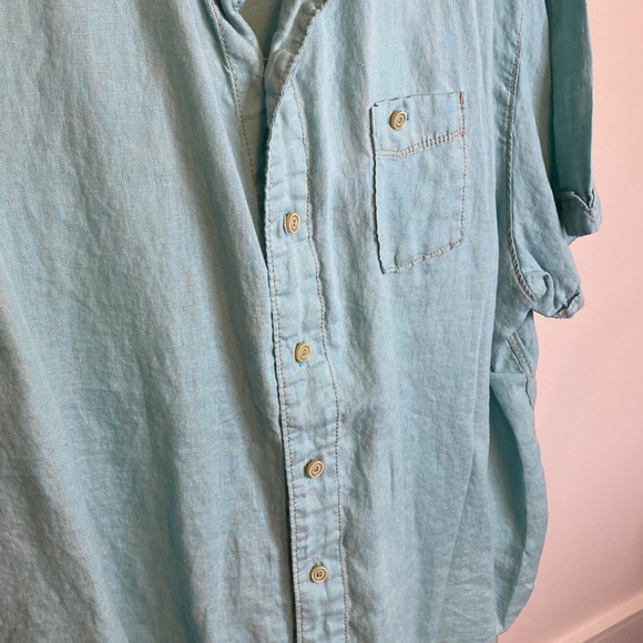 Men’s Tommy Bahama Relax Fit Button Down Shirt - Picture 3 of 3